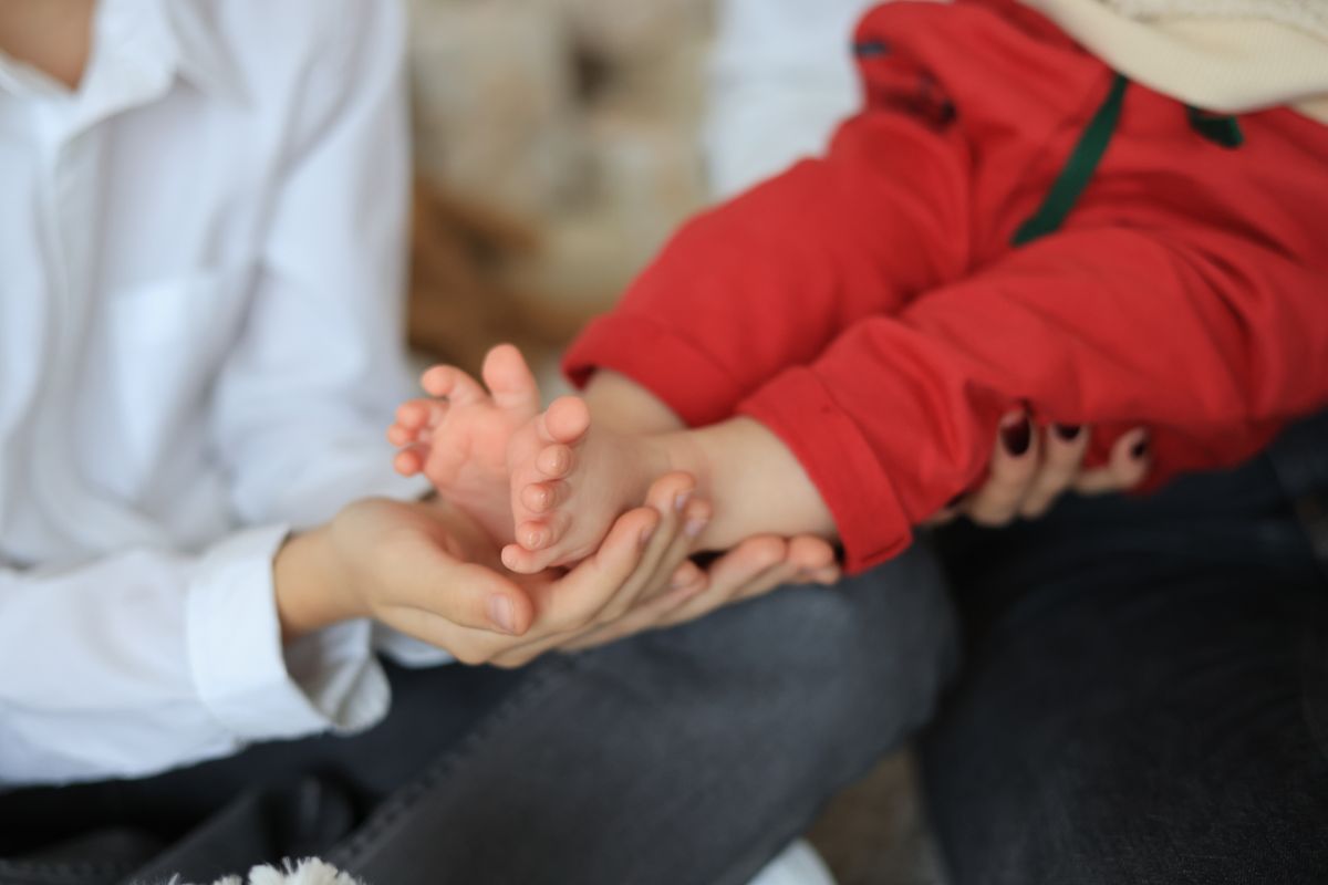 الأصبع الزائد والأصابع الملتصقة (Polydactyly & Syndactyly) عند الأطفال - د. معتصم الدهون